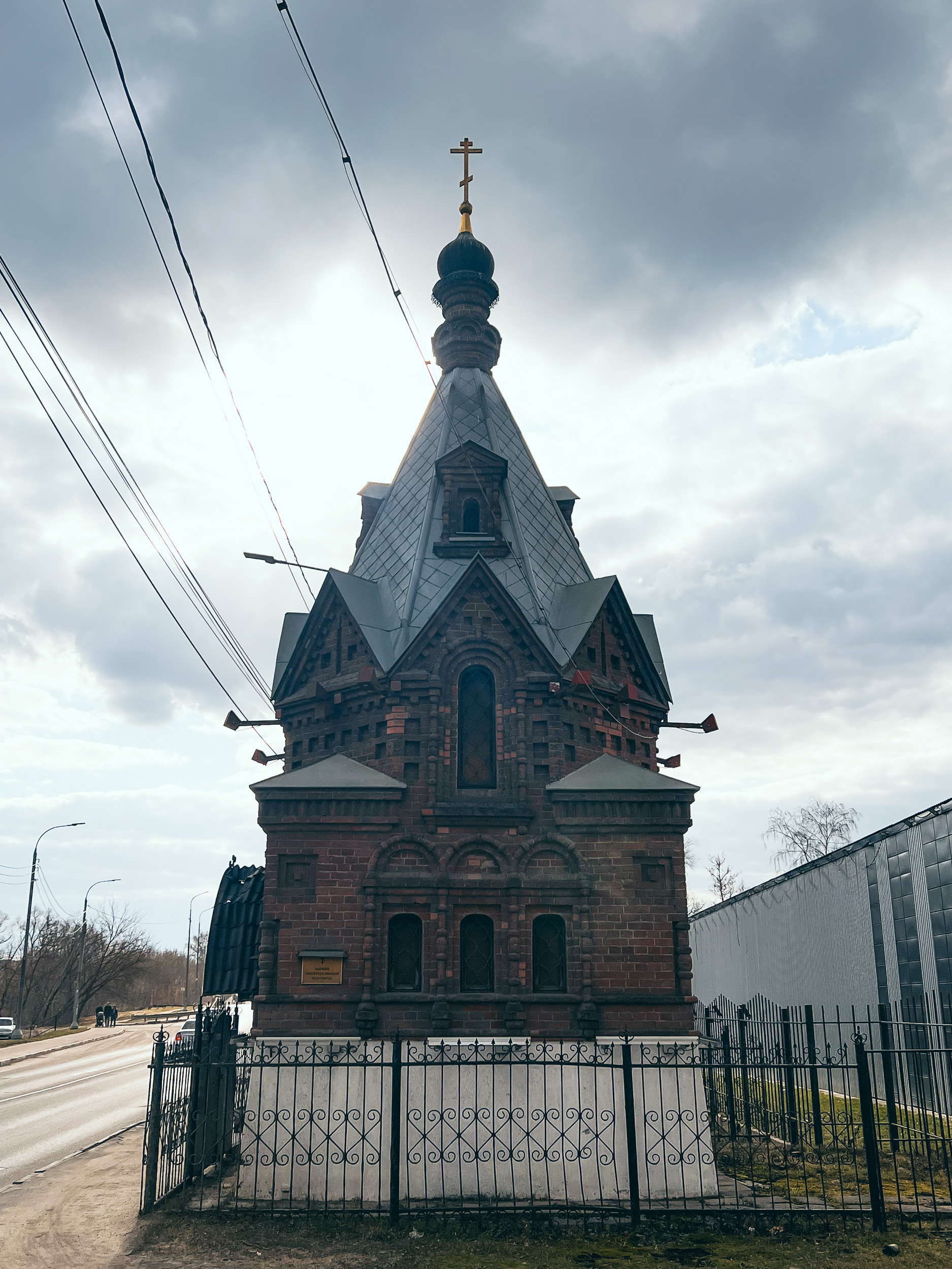 Часовня иконы Божией Матери Тихвинская у Варгинского моста
