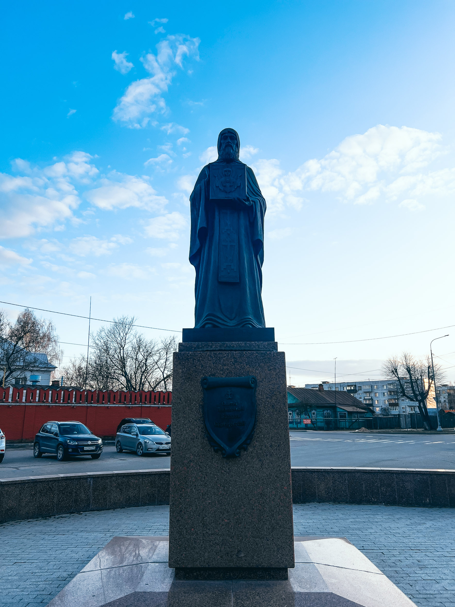Памятник преподобному Варлааму Серпуховскому