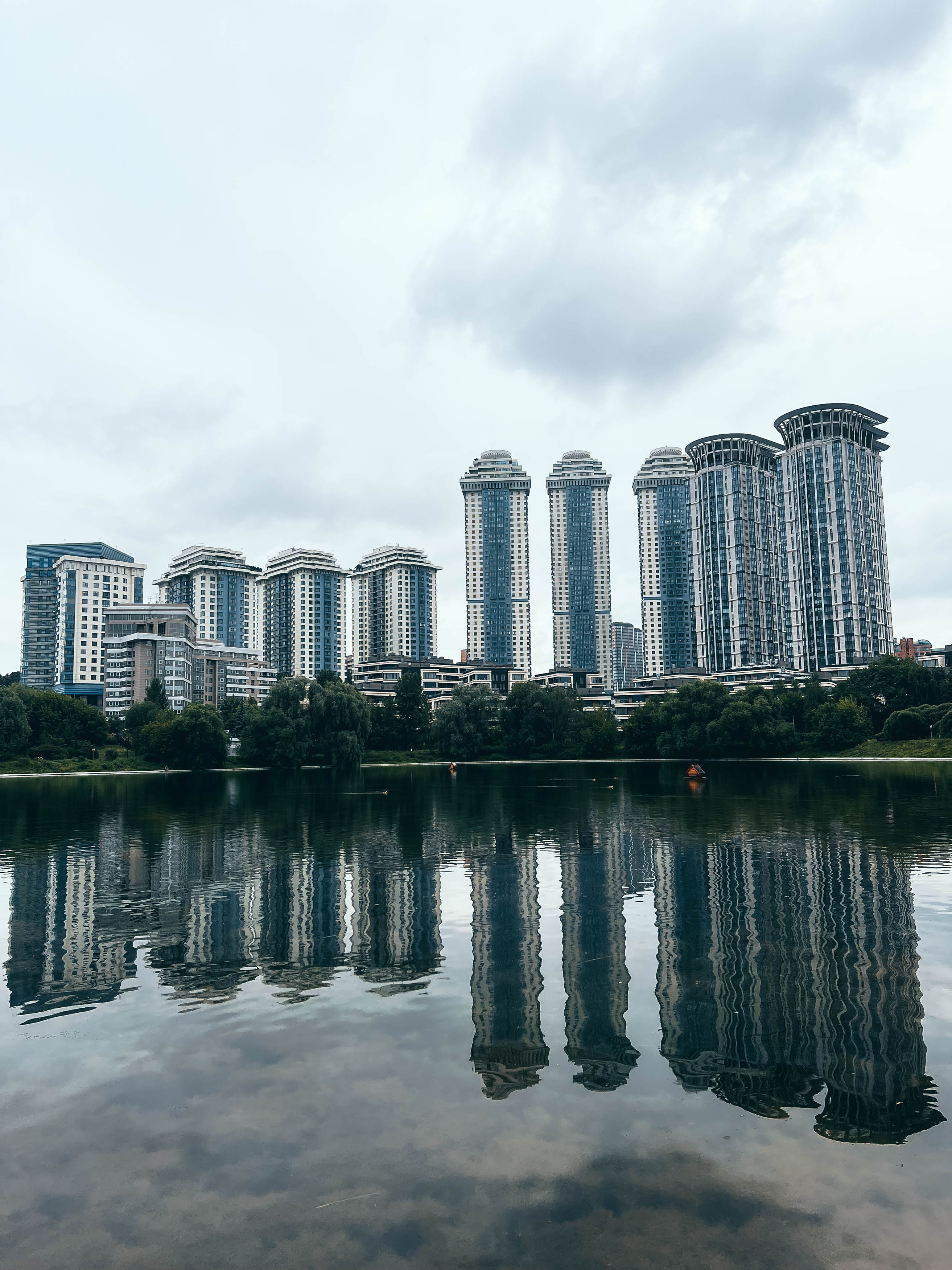 Мосфильмовский пруд