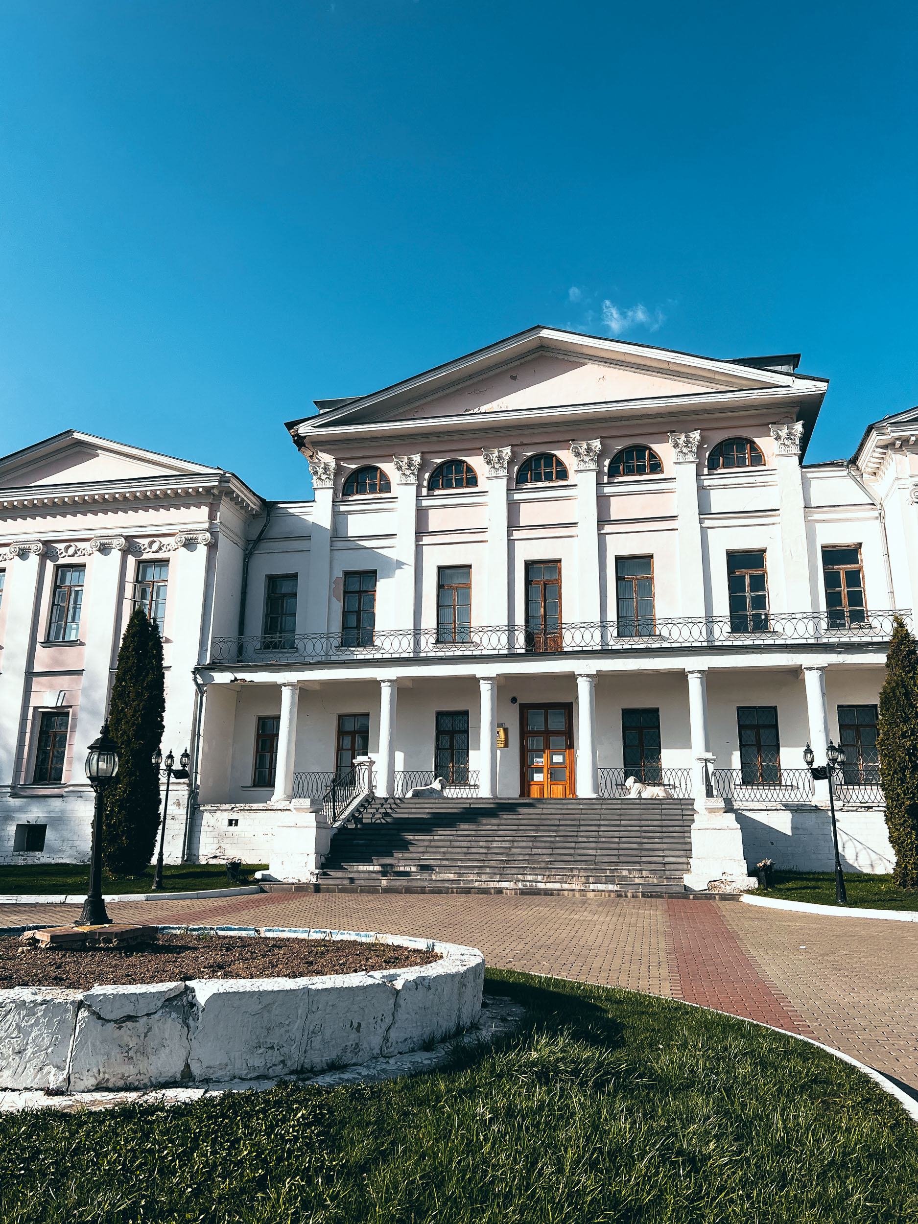 Главный усадебный дом в Дубровицах