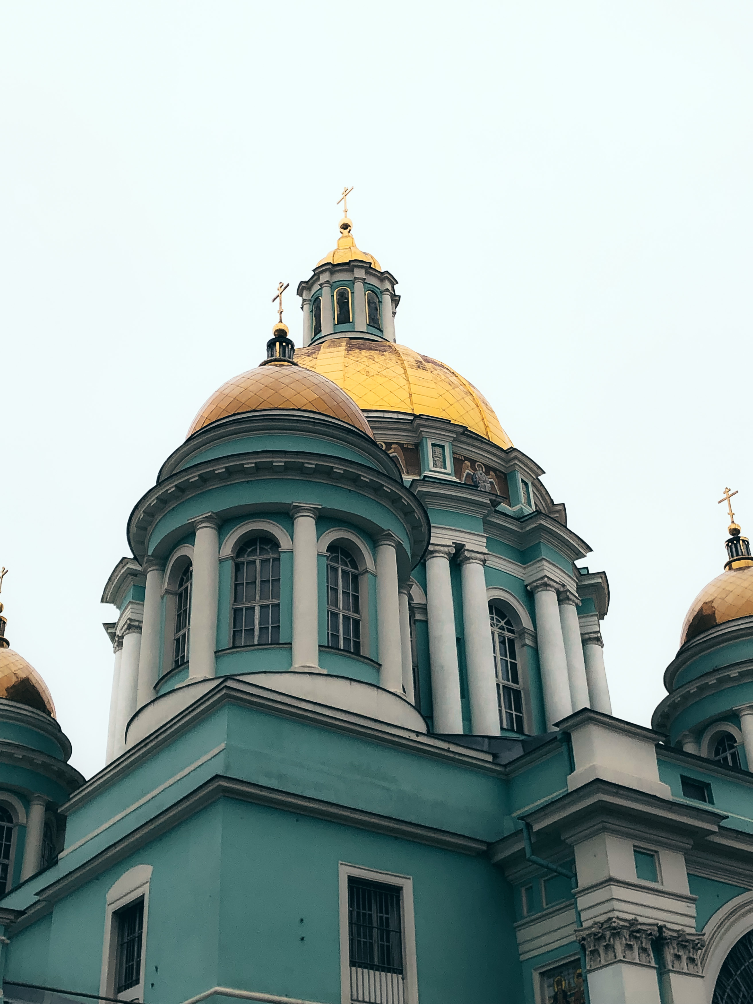 Купольный объём собора с близкой точки