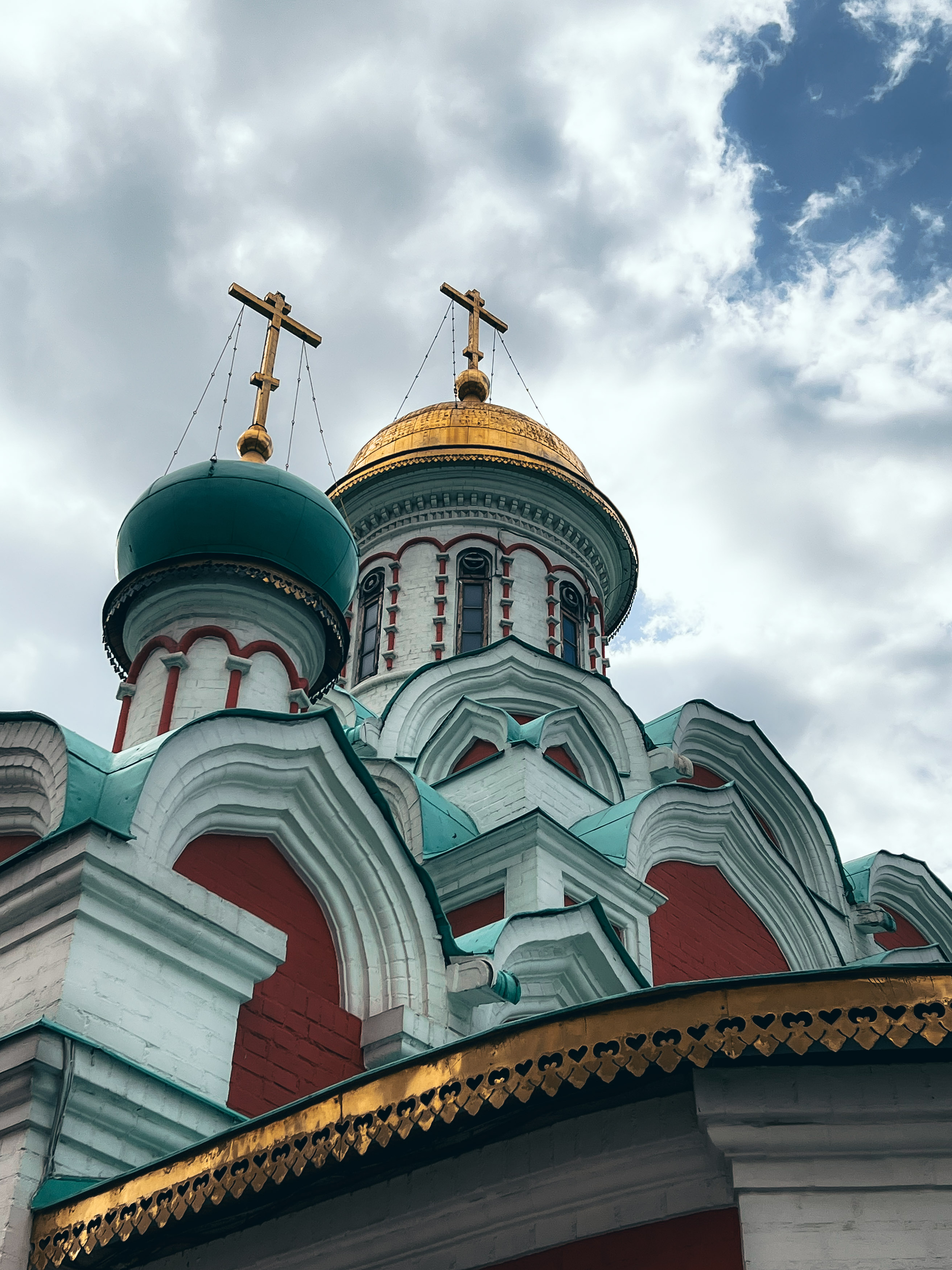 Кокошники и главы московского Казанского собора