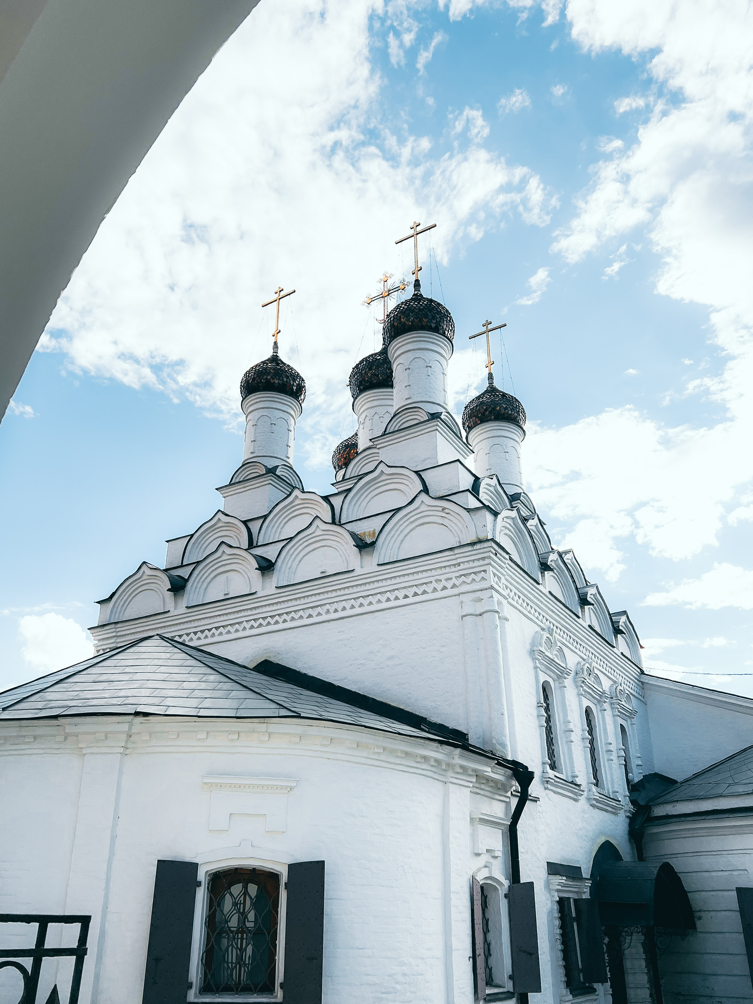 Основной объём храма Николая в Голутвине