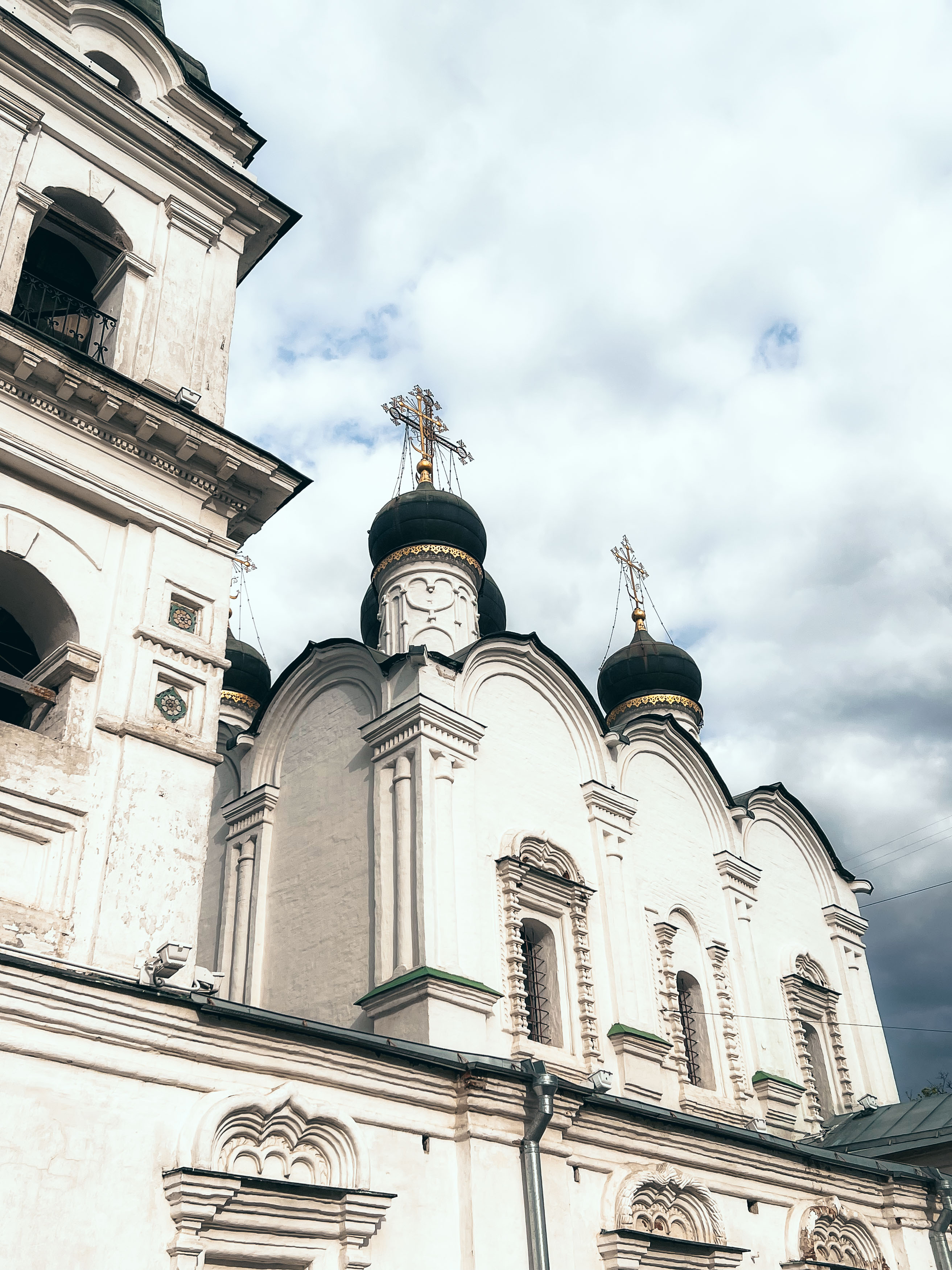 Главы и завершения фасадов Владимирской церкви