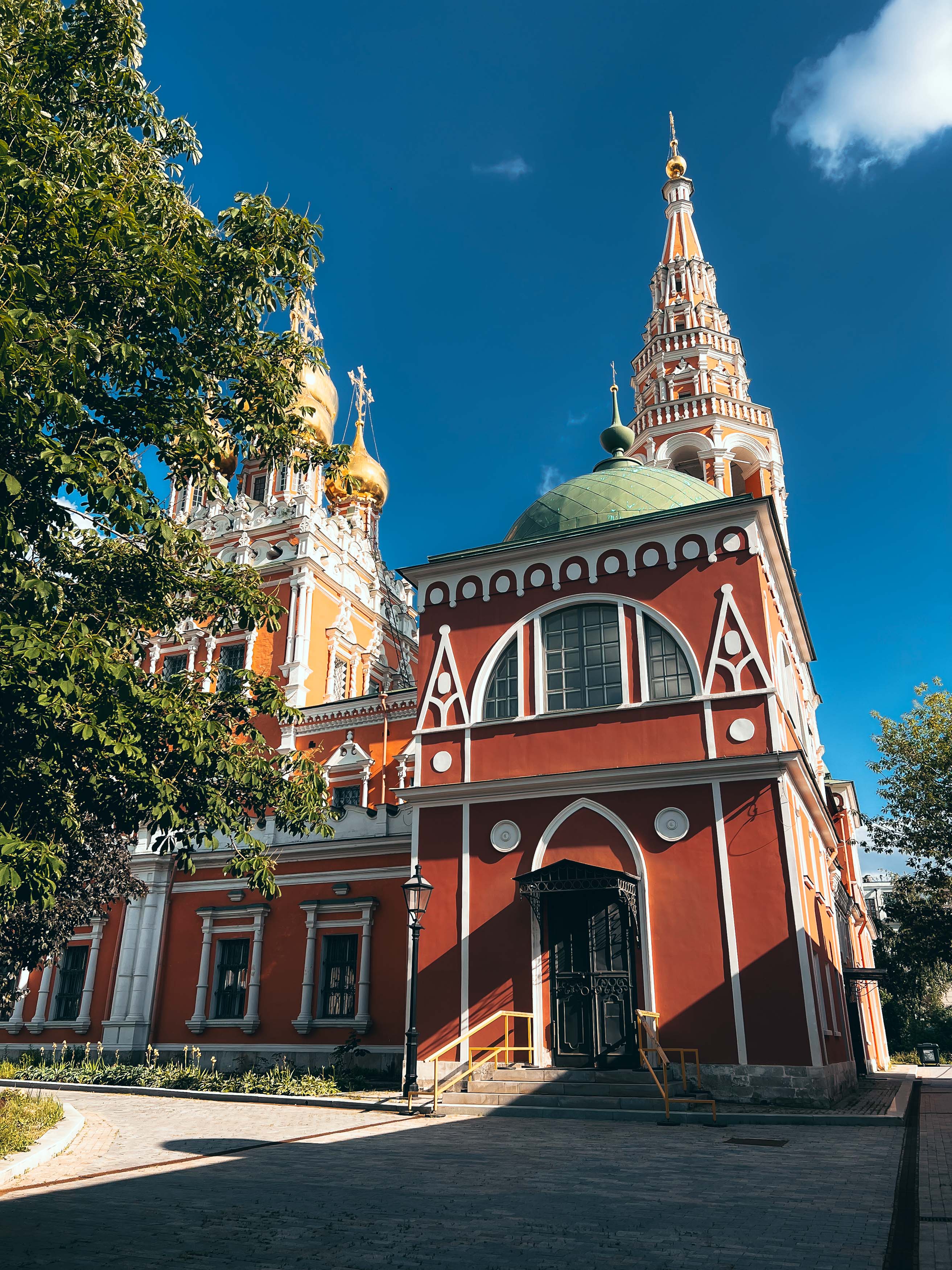 Церковь Воскресения Христова в Кадашах