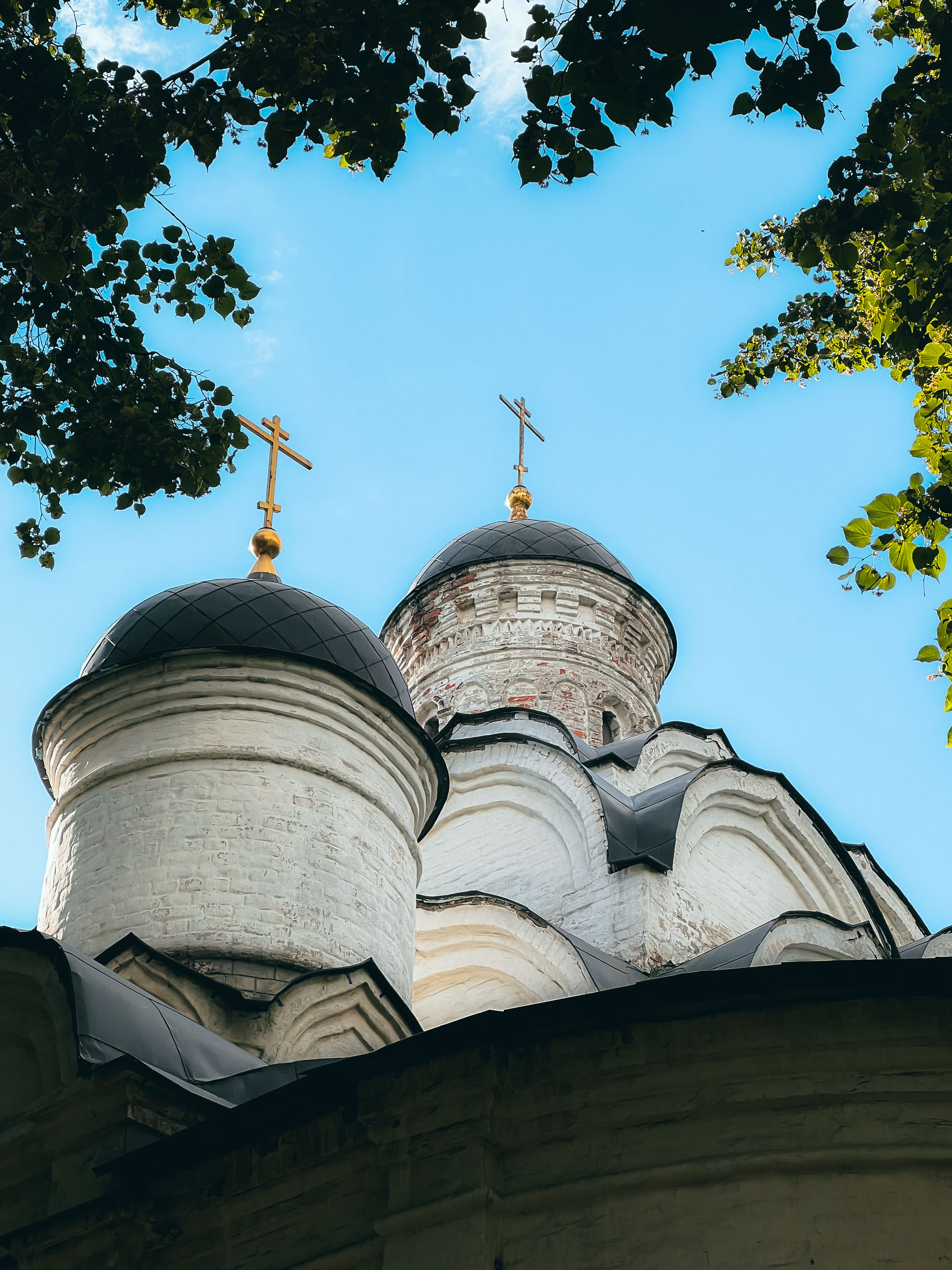 Кокошники и завершение Покровского храма в Рубцове